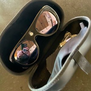 Moncler polarized glasses